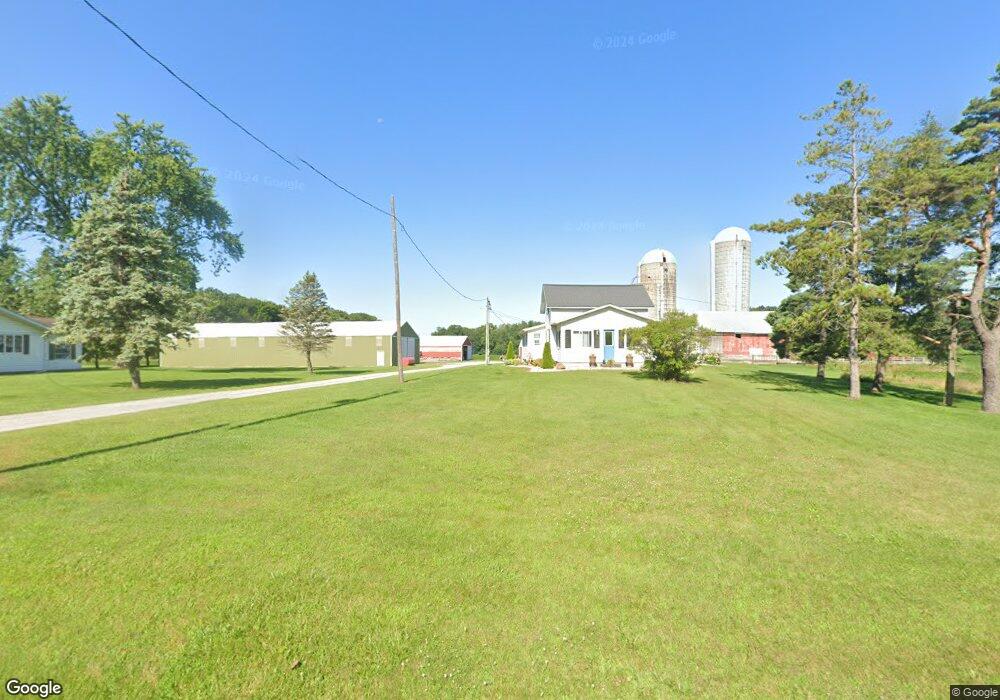 4876 Reimer Rd, Bridgeport, MI 48722 - photo 1