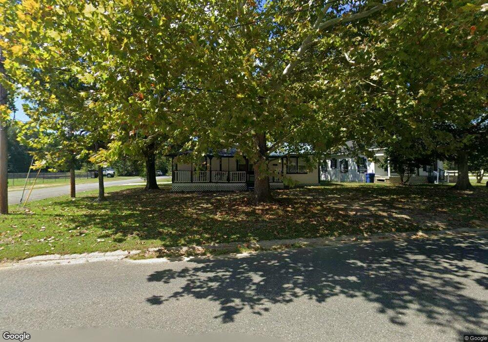 719 N Texas St, Deridder, LA 70634 - photo 1