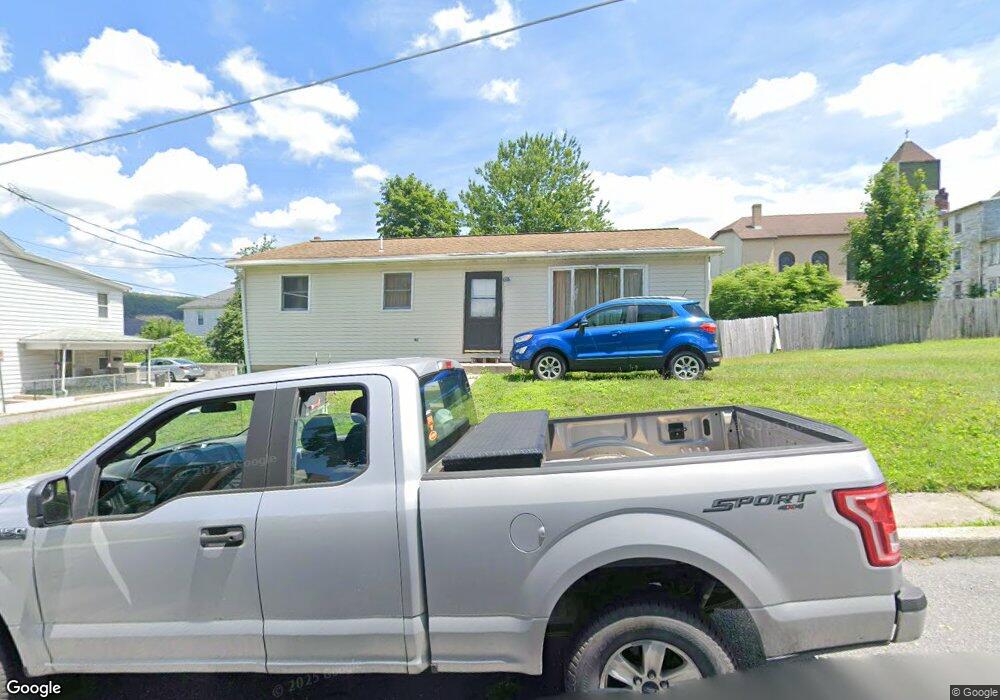 215 7th St, Coaldale, PA 18218 - photo 1