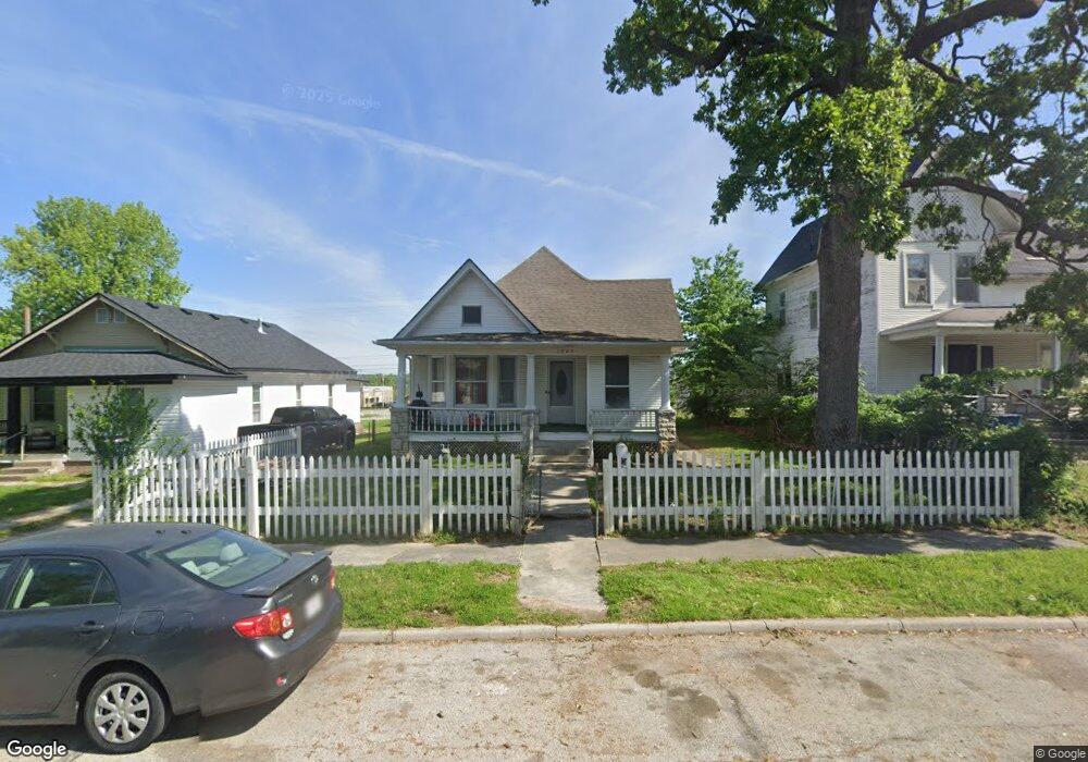 1029 Olive St unit 1, Carthage, MO 64836 - photo 1