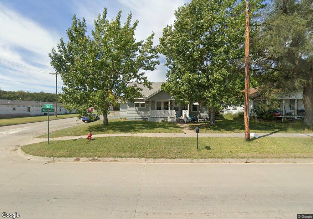 333 S 1st St, Osborne, KS 67473 - photo 1