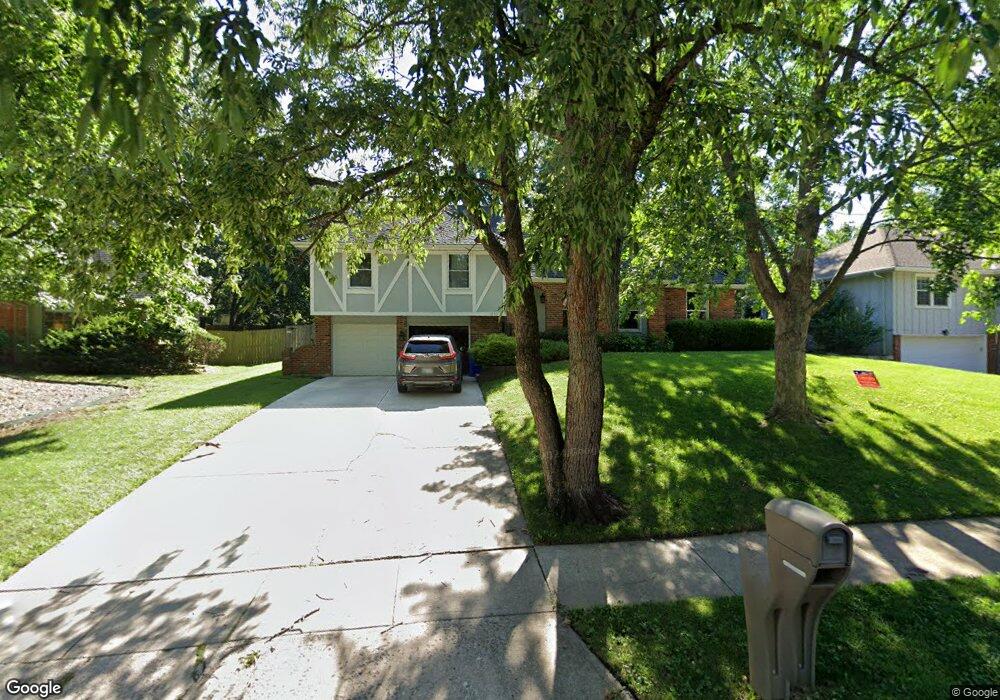 10513 W 54th St, Shawnee, KS 66203 - photo 1