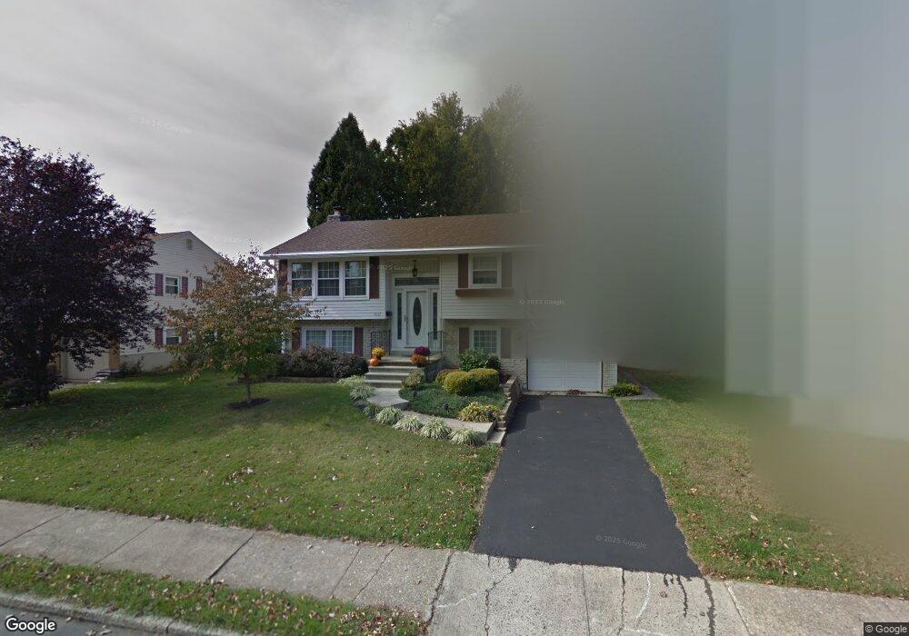 1837 Tacoma St, Allentown, PA 18109 - photo 1