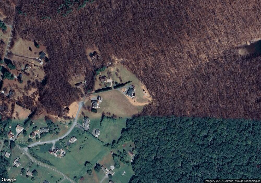 7259 Lake Hills Ct, Marriottsville, MD 21104 - photo 1