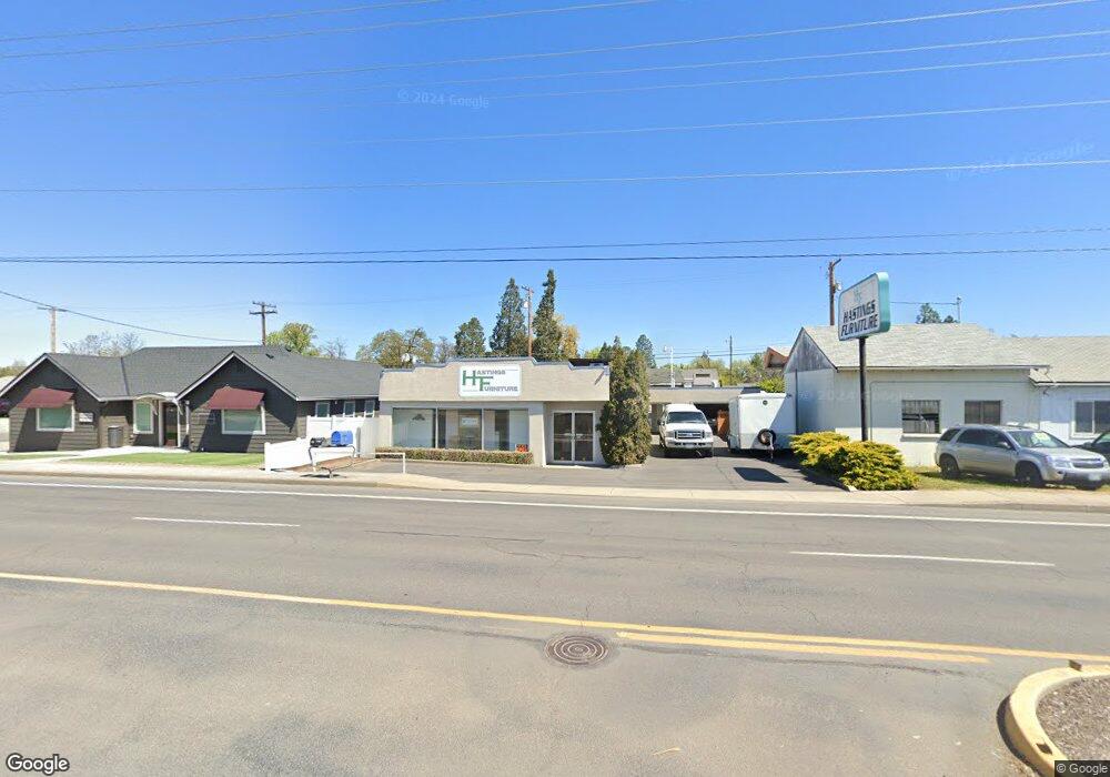 150 N Front St, Central Point, OR 97502 - photo 1