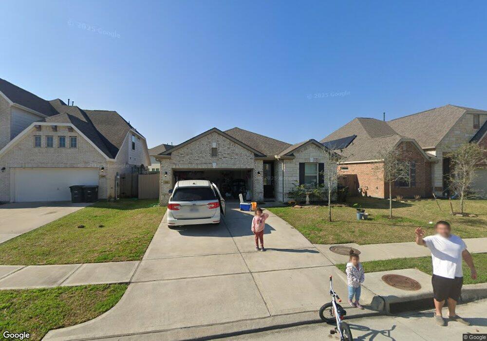 1747 Shane Trail Dr, Alvin, TX 77511 - photo 1