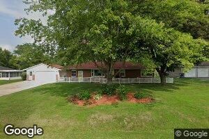 28 Barnes Dr, Decatur, IL 62526