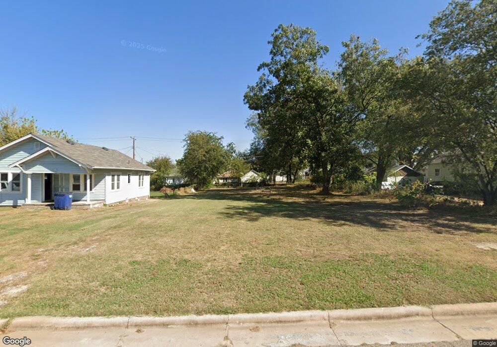 821 N Louisa Ave, Shawnee, OK 74801 - photo 1