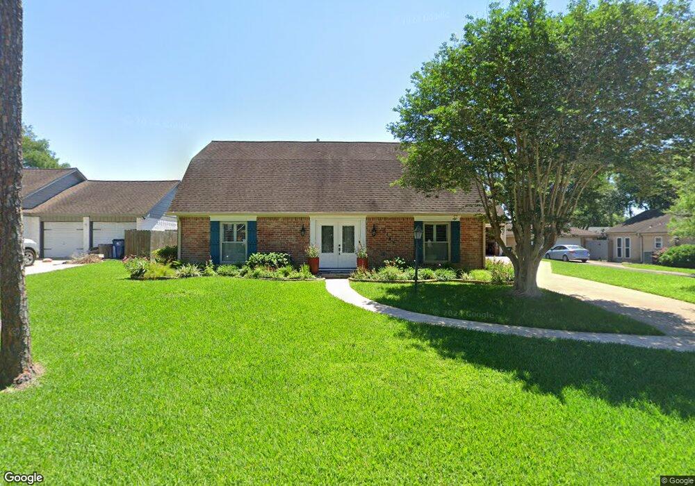 5463 Apple Blossom Ln, Friendswood, TX 77546 - photo 1