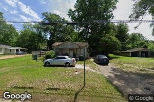 902 N Olive St, Waldo, AR 71770