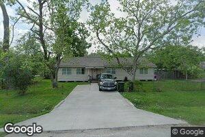 1030 Perkins Dr, Bacliff, TX 77518