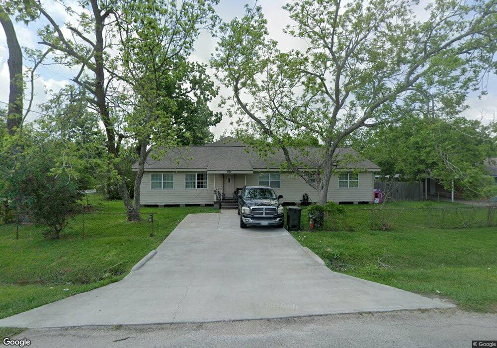 1030 Perkins Dr, Bacliff, TX 77518 - photo 1