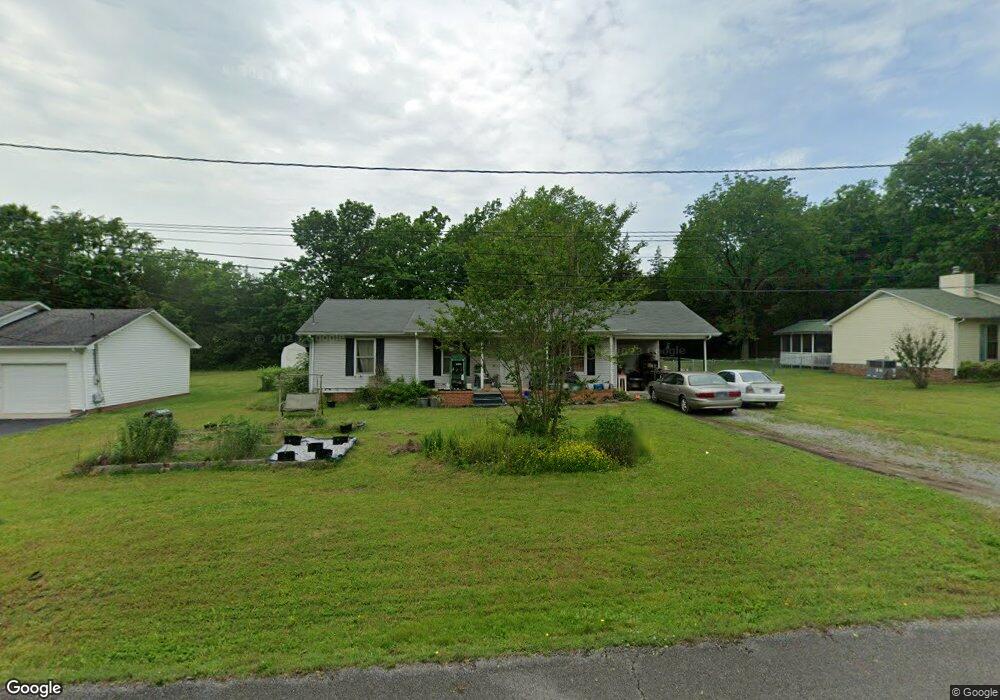 216 Tremont Dr, Shelbyville, TN 37160 - photo 1