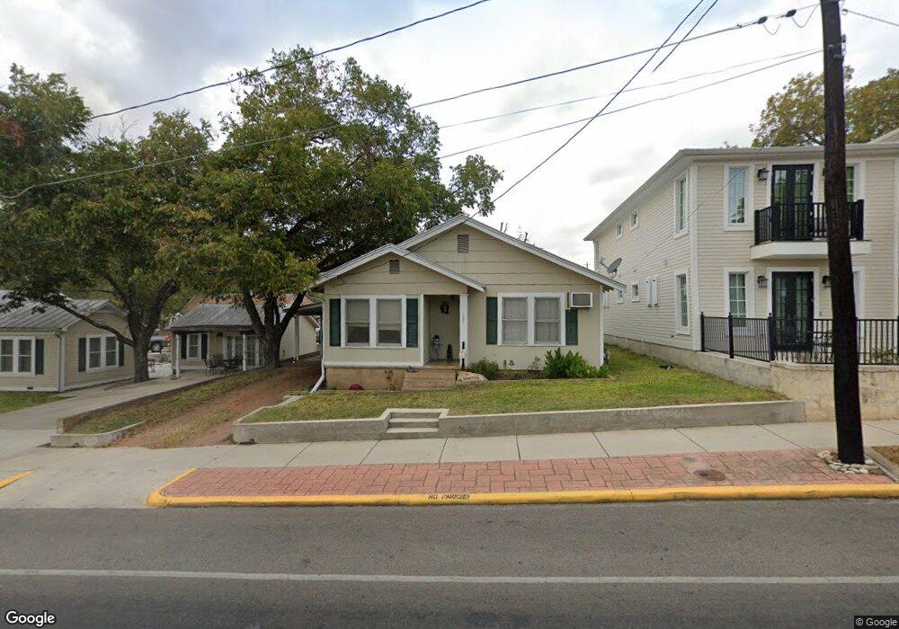108 S Washington St, Fredericksburg, TX 78624 - photo 1