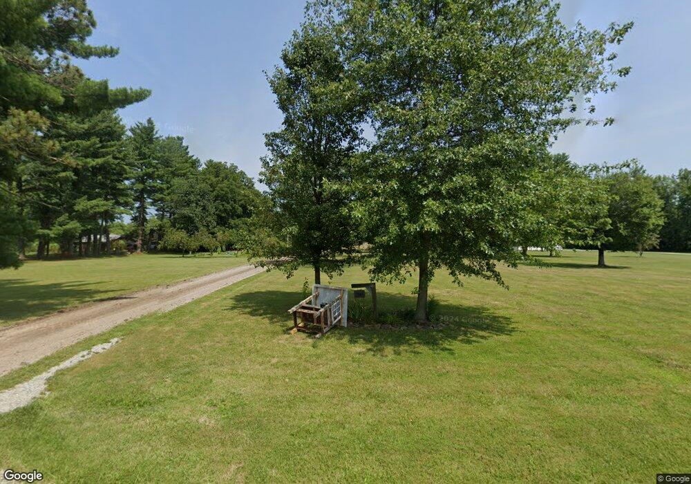 3825 S 400 W, Columbus, IN 47201 - photo 1