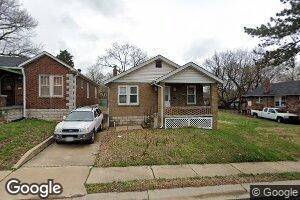 1461 Engelholm Ave, Saint Louis, MO 63133