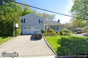 31 Morrison Dr, New Rochelle, NY 10804