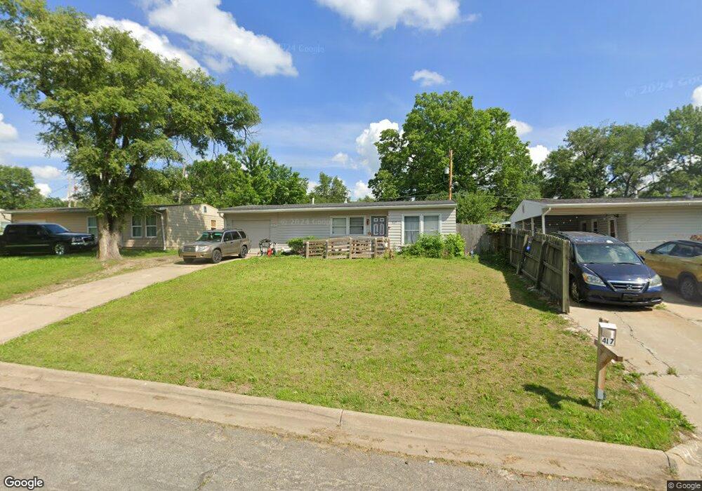 417 SE 34th St, Topeka, KS 66605 - photo 1