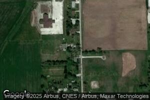 311 N Locust St, Roberts, IL 60962
