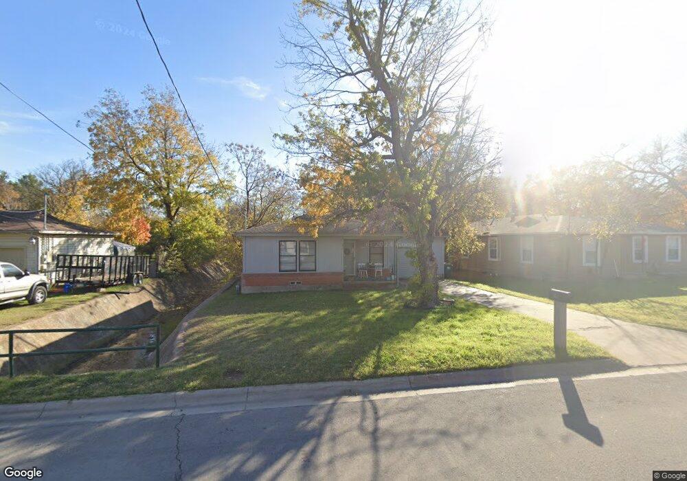 1411 Oakwood Dr, Denton, TX 76205 - photo 1