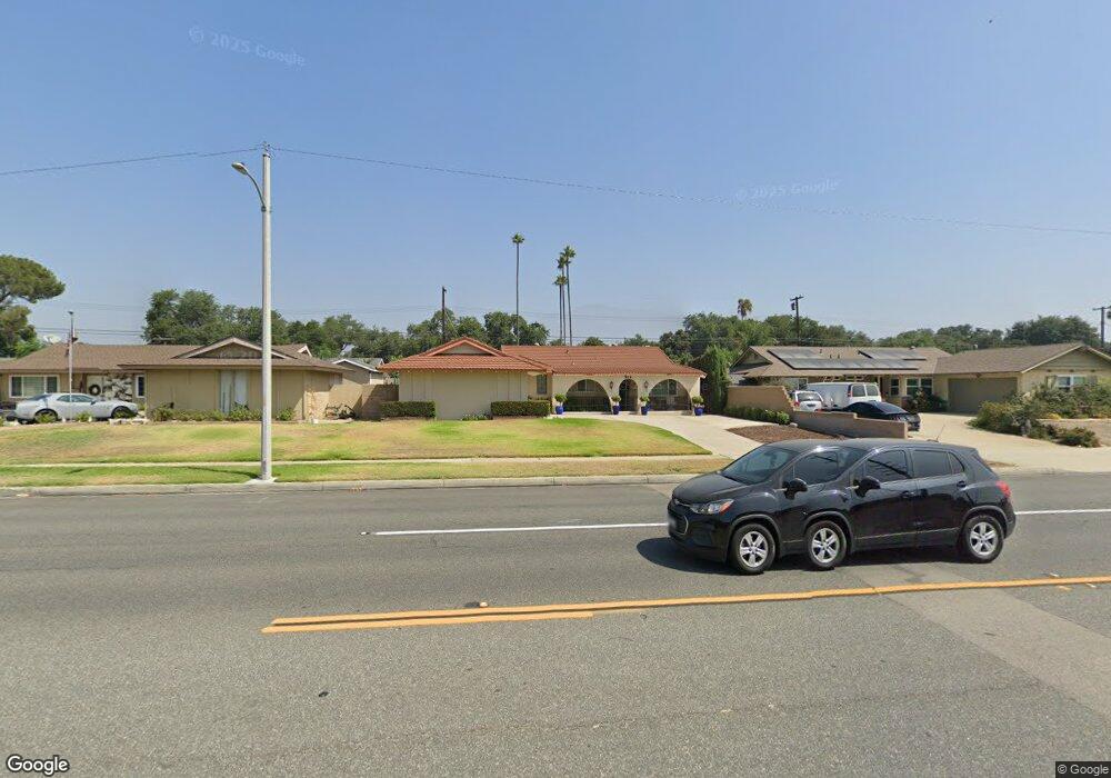 915 W 8th St, Upland, CA 91786 - photo 1