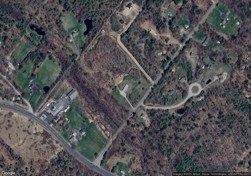 510 Oak St, Sanford, ME 04073 - photo 1