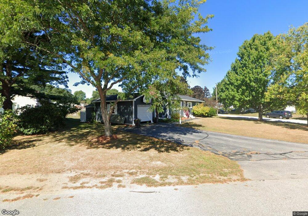 8 Mariette Dr, Portsmouth, NH 03801 - photo 1