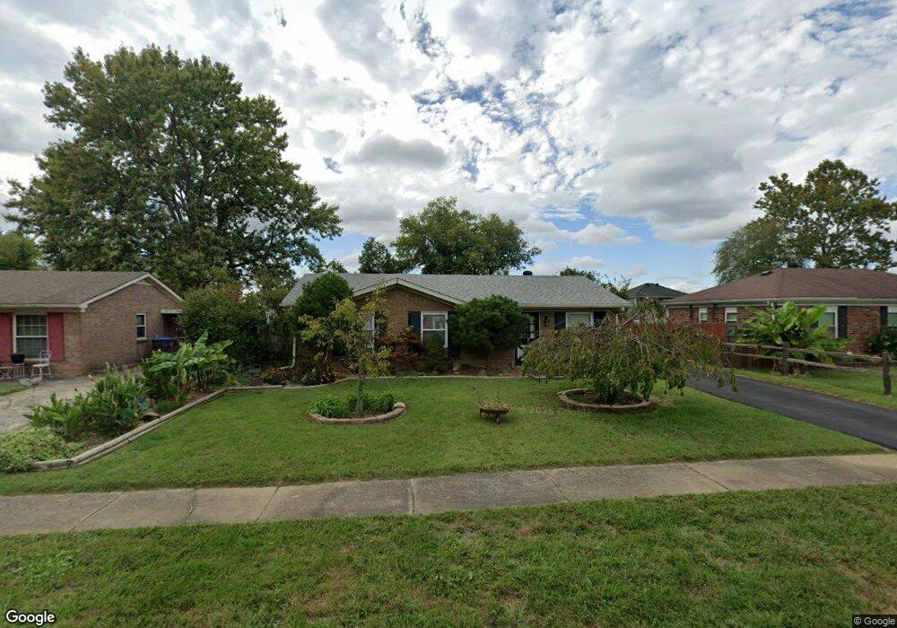 8012 Grenelle Dr, Louisville, KY 40228 - photo 1