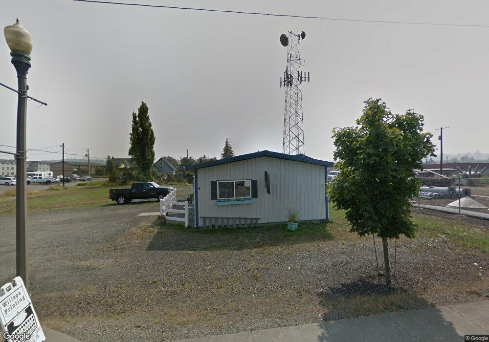 422 Franklin St, Raymond, WA 98577 - photo 1