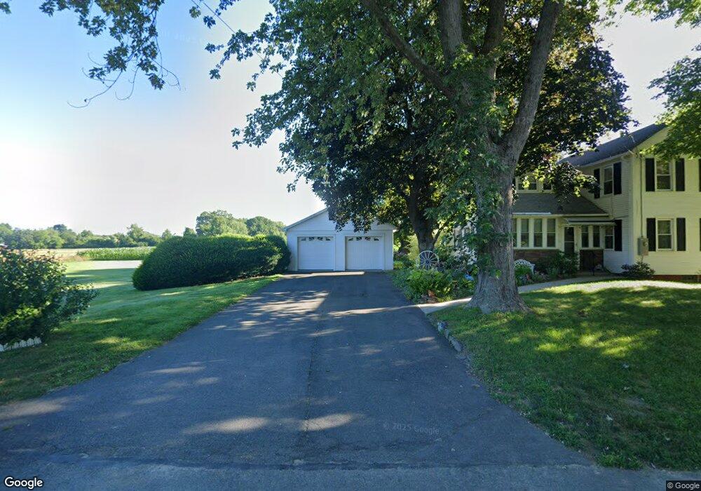 33 Old Farms Rd, Hatfield, MA 01038 - photo 1