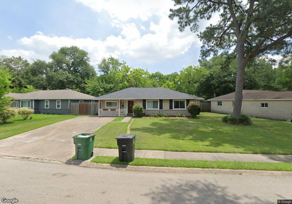 4818 Blanton Blvd, Houston, TX 77092 - photo 1