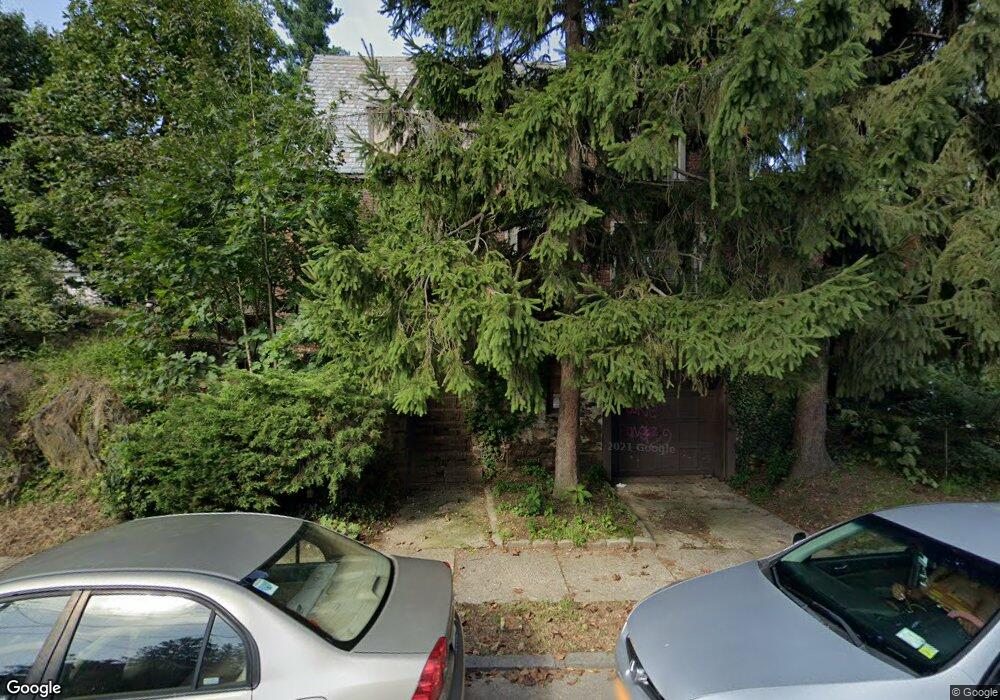 19 Bryant Rd, Yonkers, NY 10705 - photo 1