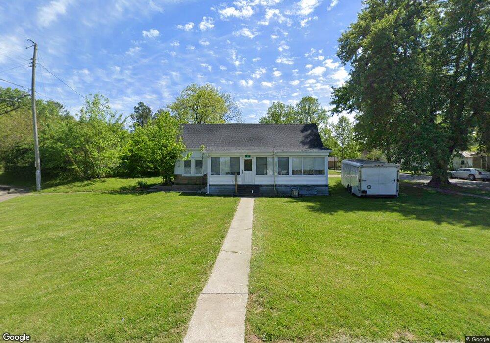 201 Beech St, Corydon, IN 47112 - photo 1