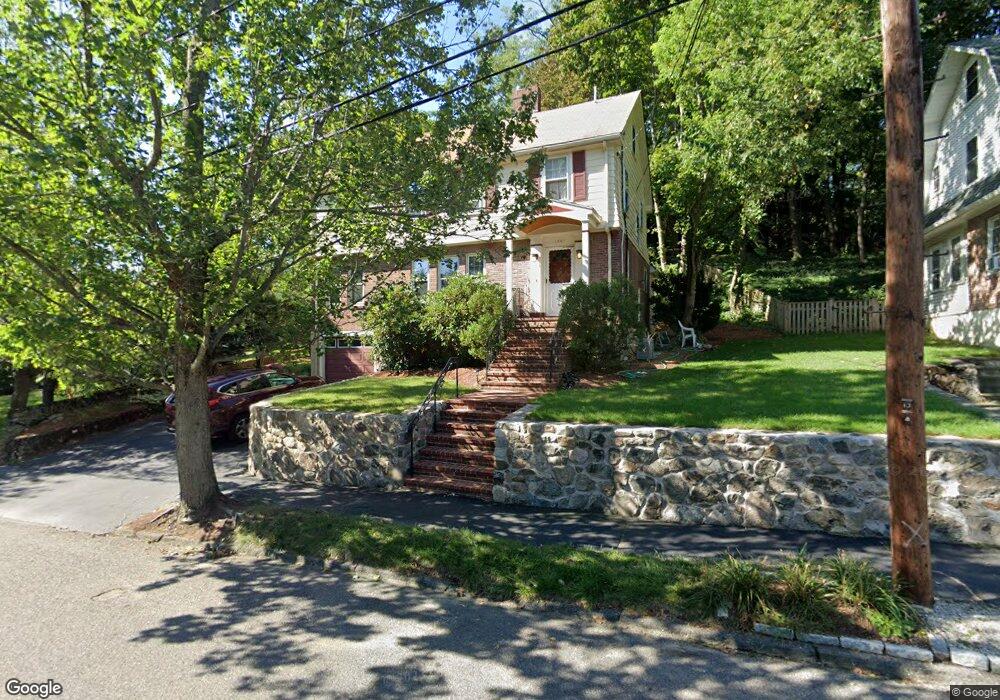 144 Crosby St, Arlington, MA 02474 - photo 1