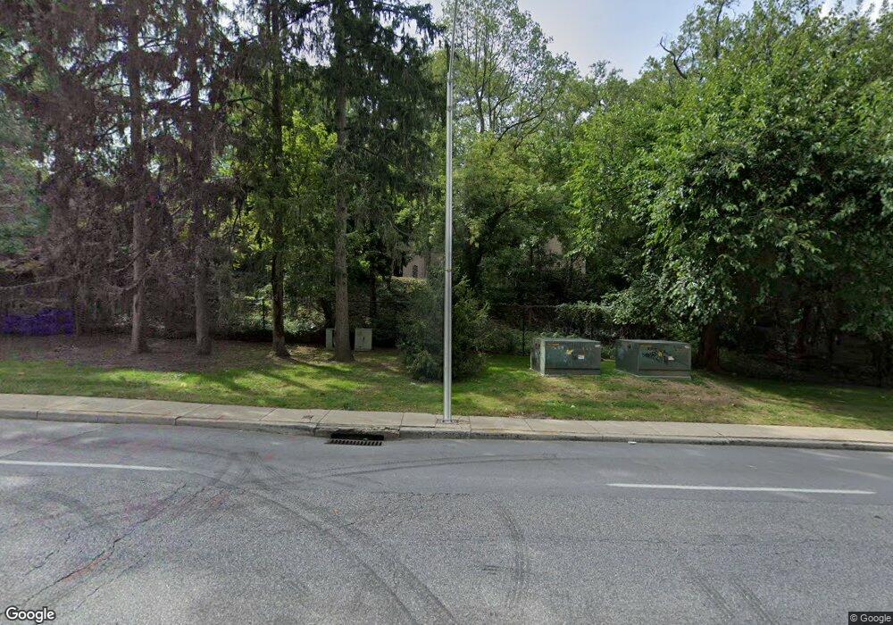 111 Cross Keys Rd unit R111A, Baltimore, MD 21210 - photo 1