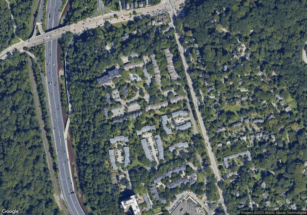 104 Cross Keys Rd unit R104D, Baltimore, MD 21210 - photo 1