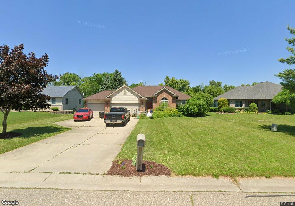 10055 N Hunt Ct, Davison, MI 48423 - photo 1