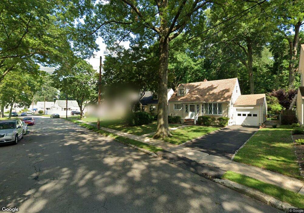 825 Hemlock Rd, Union, NJ 07083 - photo 1