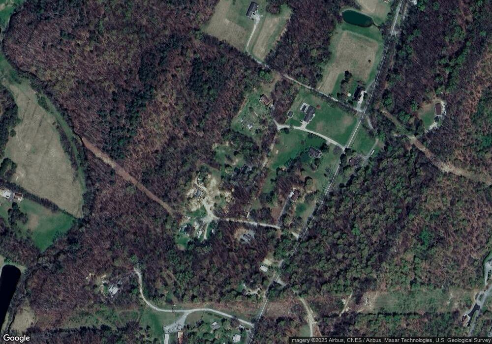 140 Shooting Range Ln, Berkeley Springs, WV 25411 - photo 1