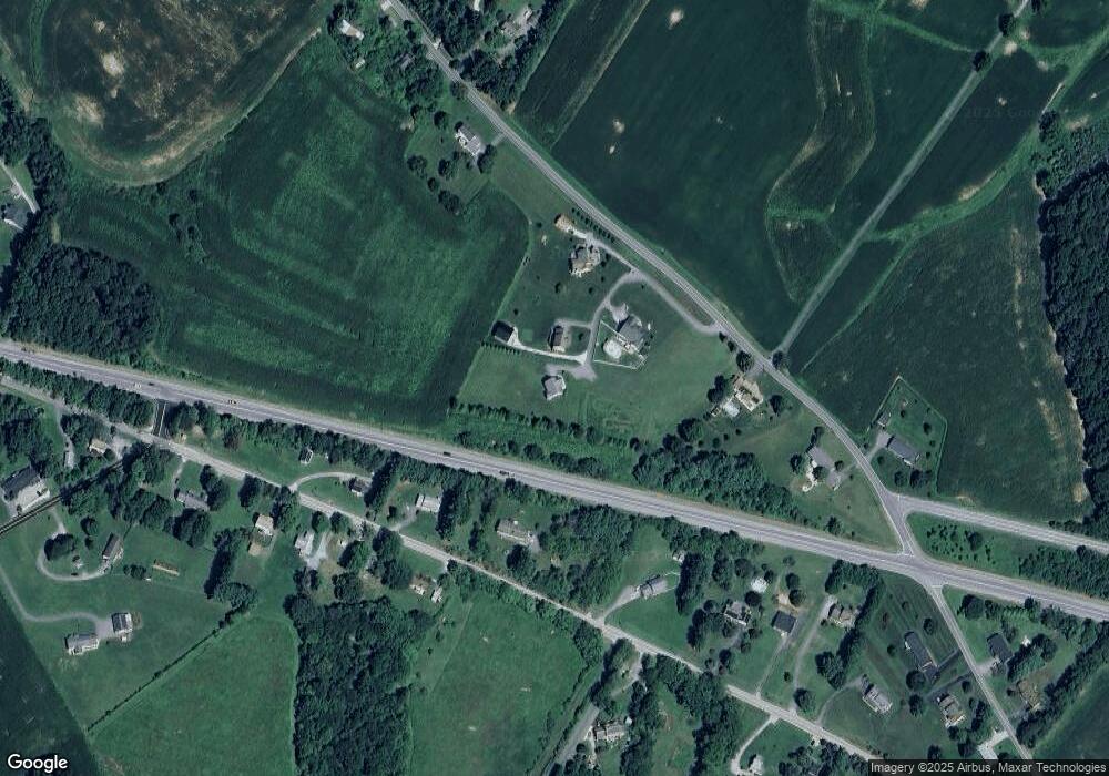 644 Diana Dr, Eldersburg, MD 21784 - photo 1