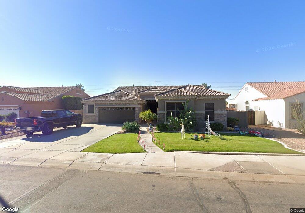 528 N Swallow Ln, Gilbert, AZ 85234 - photo 1