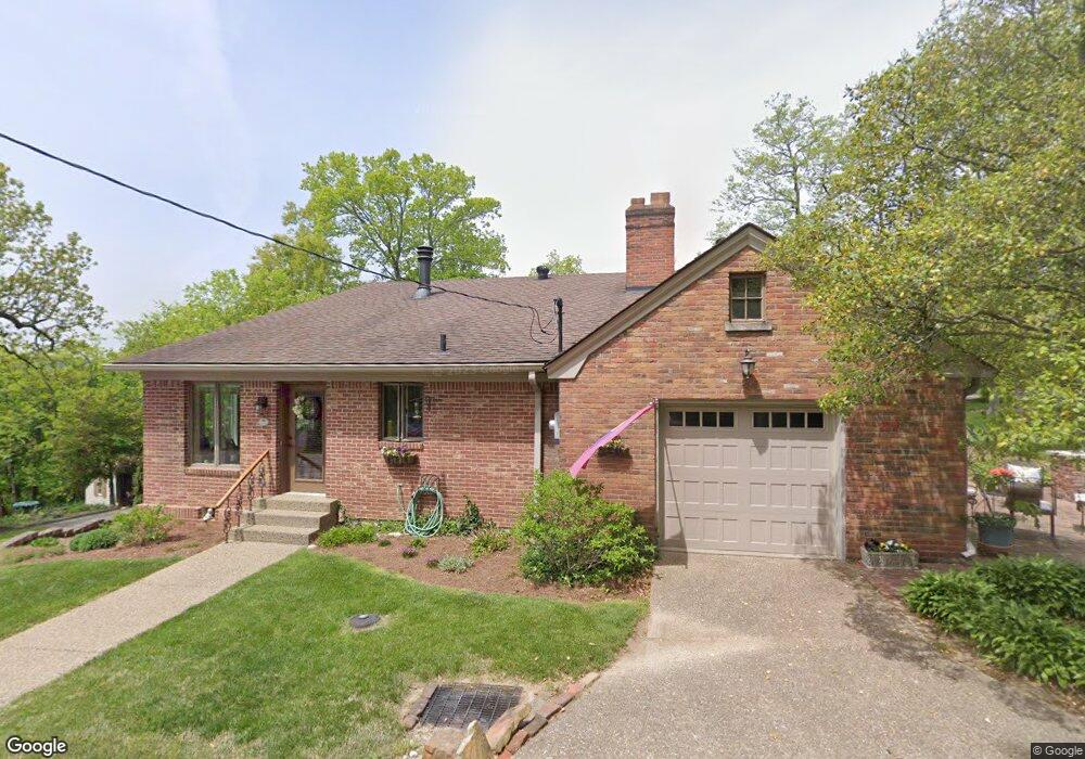 1312 Riddle Rd, New Albany, IN 47150 - photo 1