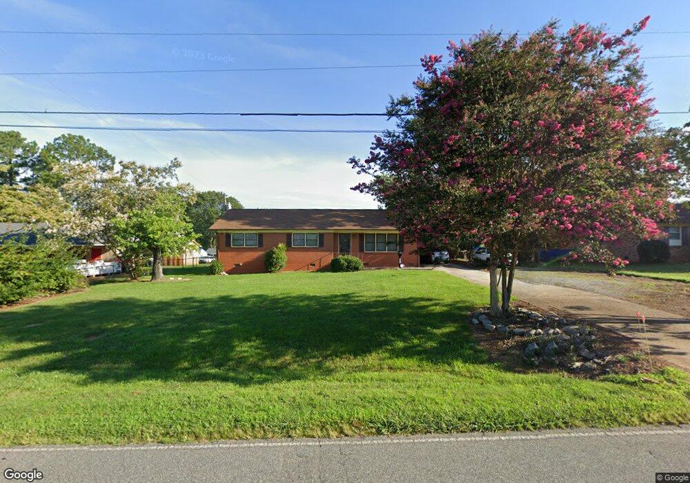 2775 Highland Dr, Lincolnton, NC 28092 - photo 1