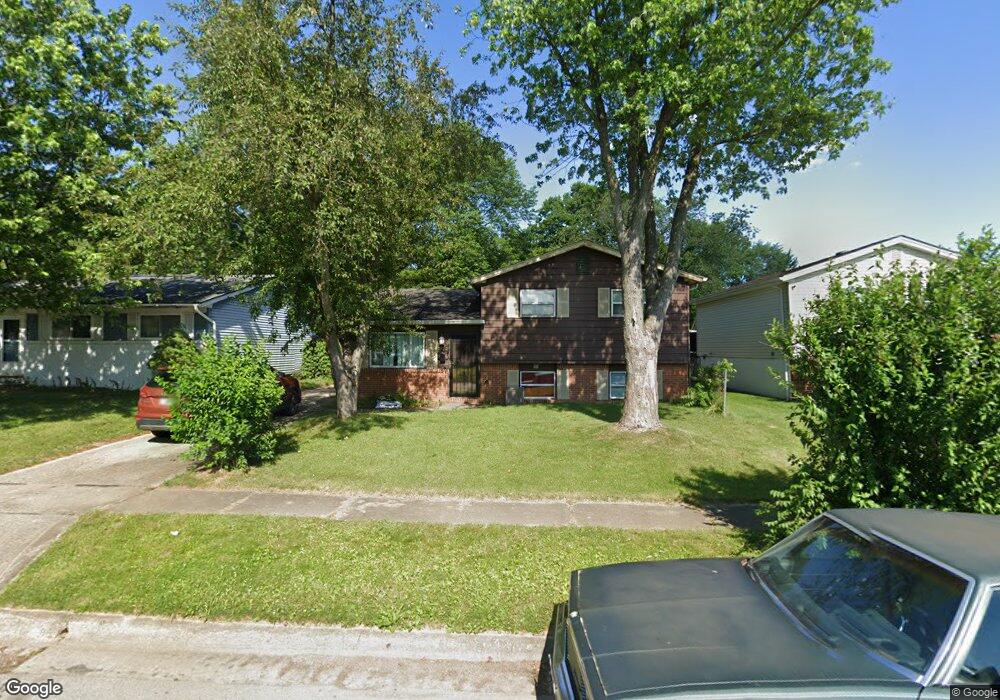 2758 Moundcrest St, Columbus, OH 43232 - photo 1