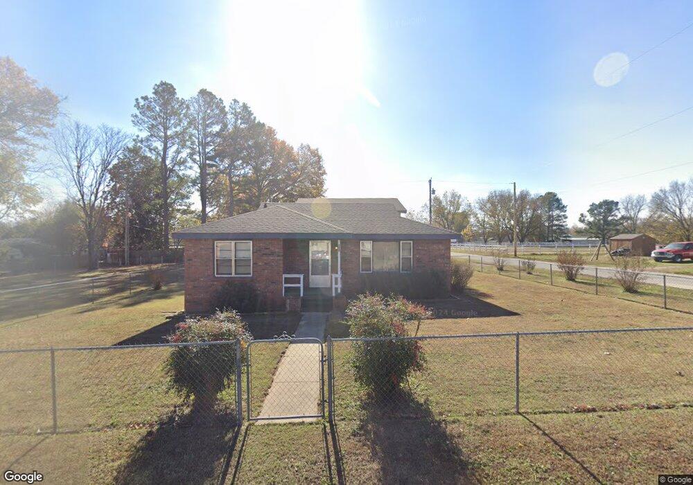 611 W Clegern St, Henryetta, OK 74437 - photo 1