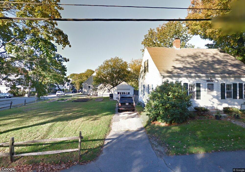 17 North St, Mattapoisett, MA 02739 - photo 1