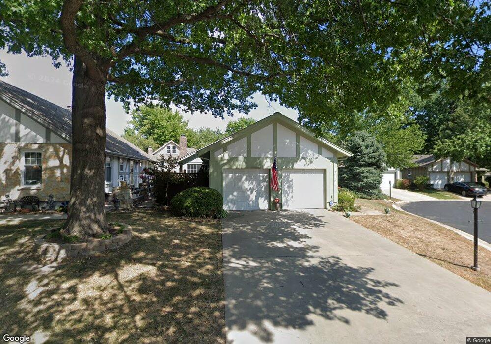 10156 Edelweiss Cir, Shawnee, KS 66203 - photo 1