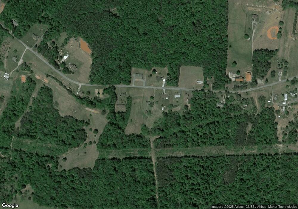 932 Locust Dr, Cascade, VA 24069 - photo 1