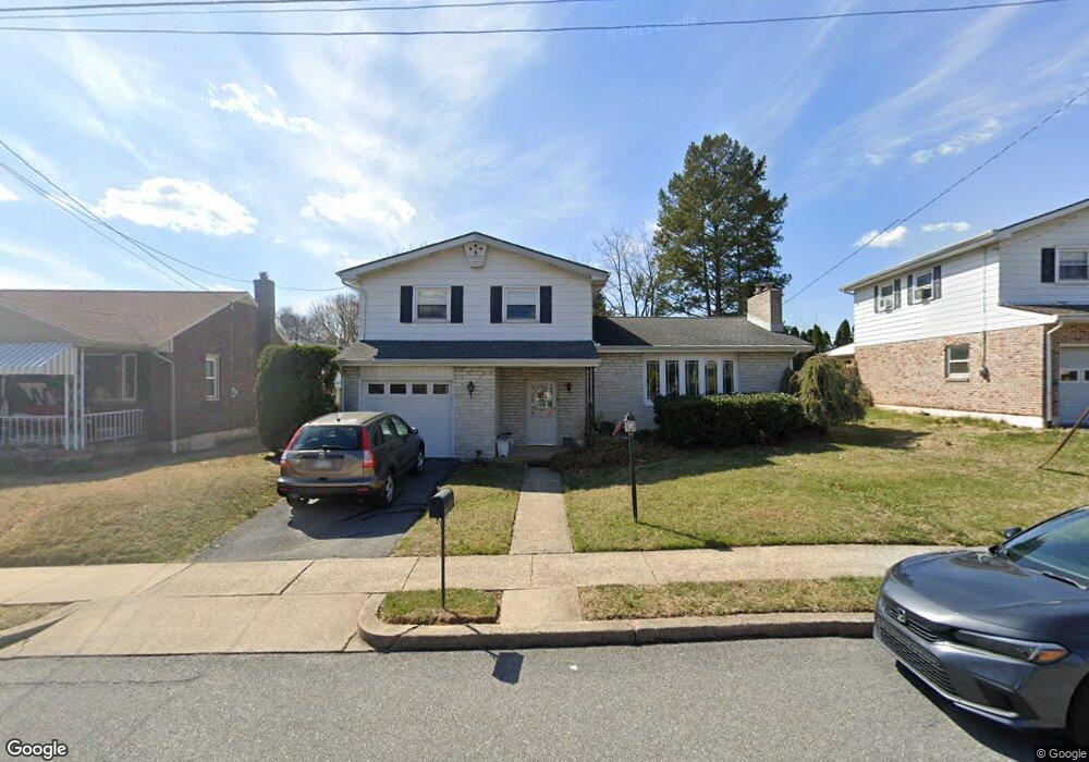 1113 Commonwealth Blvd, Reading, PA 19607 - photo 1