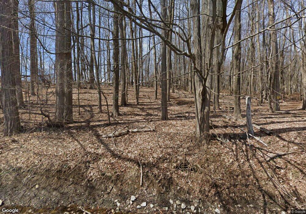 633 N Quaker Hill Rd, Pawling, NY 12564 - photo 1